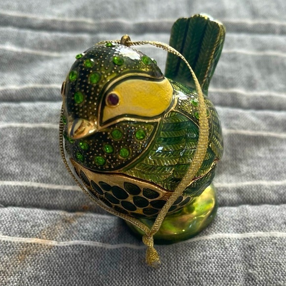 Bird Decor - Picture 1 of 4